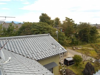 新潟市西蒲区 爆風による瓦飛散