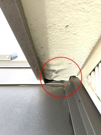 雨漏れしているため現地調査