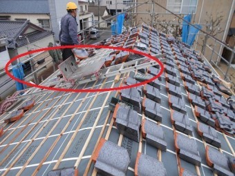 葺き替え工事 葺き替え 瓦上げ ウィンチ
