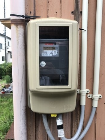 電気メーター 外壁張替