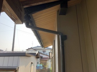 新潟市秋葉区 雨樋 竪樋 寄せマス