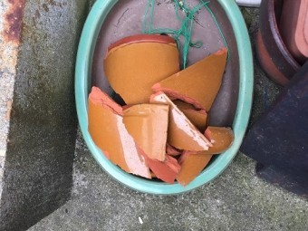 冠瓦 落下 強風 暴風