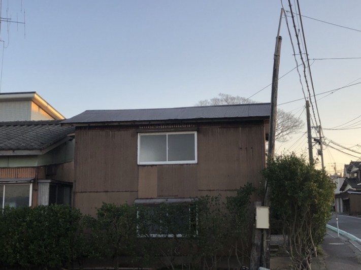 小屋の屋根工事