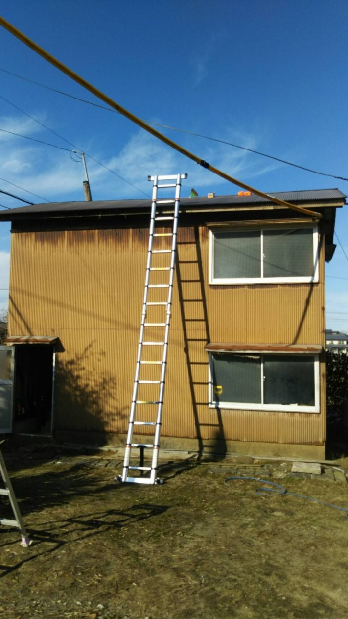 小屋の屋根工事