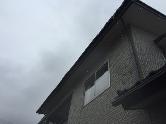 2階雨樋 軒樋 竪樋 雨だれ