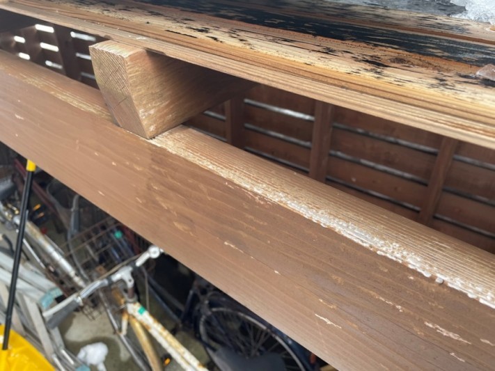 自転車小屋破損