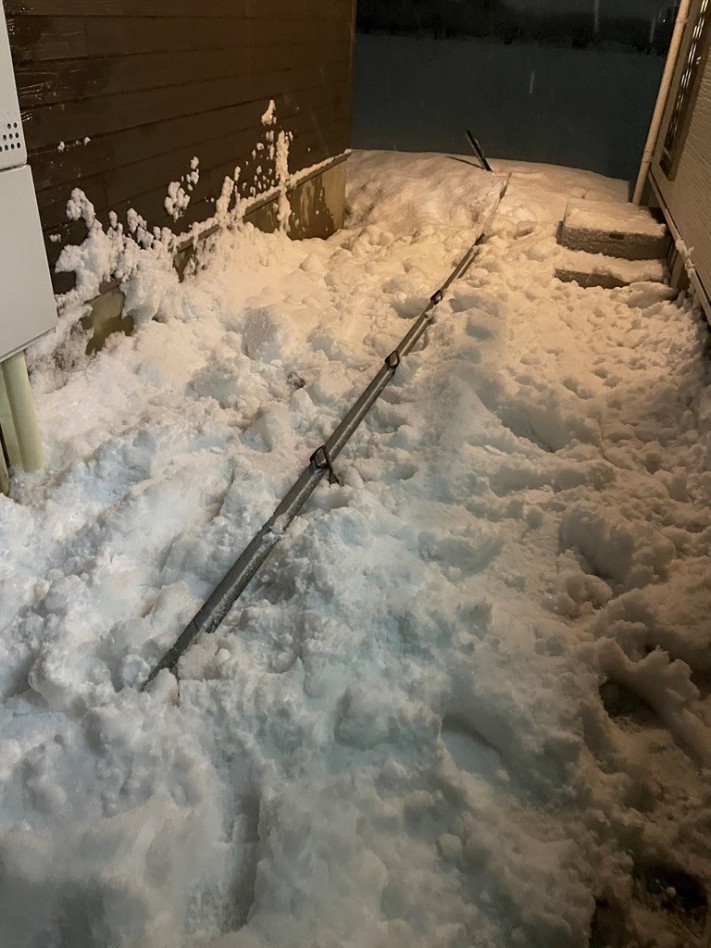 雪止めアングル外れ 応急処置