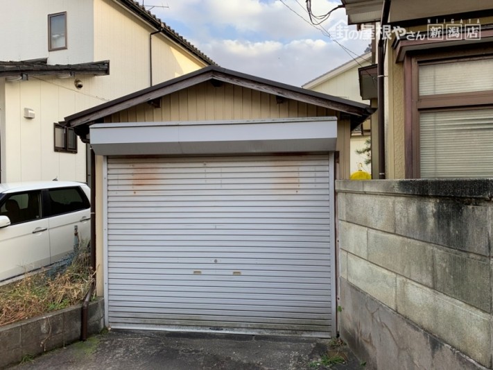 トタン屋根に雪止めアングル設置工事
