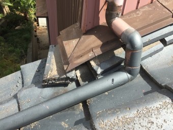 瓦屋根の点検 土居棟 セメント瓦