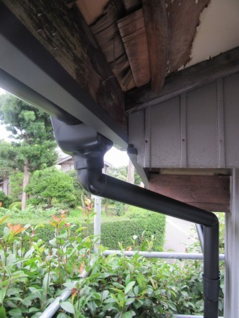 セメント瓦屋根葺き替え工事