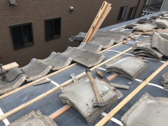 セメント瓦屋根雨漏れ