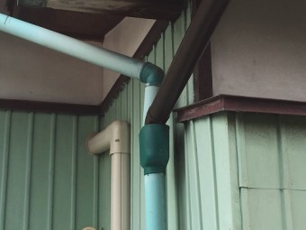 雨樋工事 竪樋 寄せマス