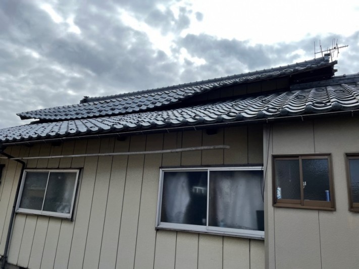 垂木折れで屋根葺き直し工事