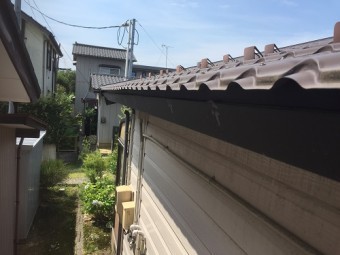 破風板交換 雨樋金具解体
