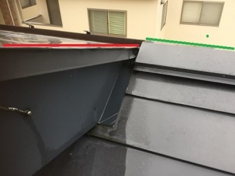 雨漏れ 現調 屋根上