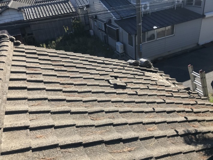 雨漏れ被害によって葺き直し工事事例