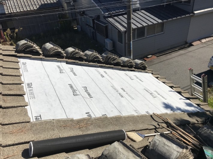 雨漏れ被害によって葺き直し工事事例