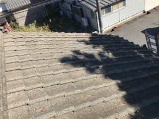雨漏れ被害によって葺き直し工事事例