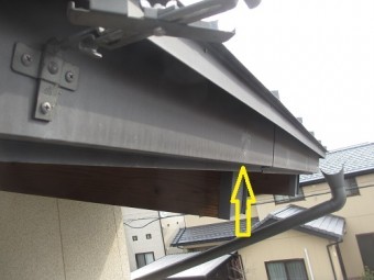 雨樋修繕、吊り金具交換工事