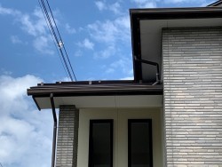 新潟市西蒲区にてスノーメルトフェンス設置工事