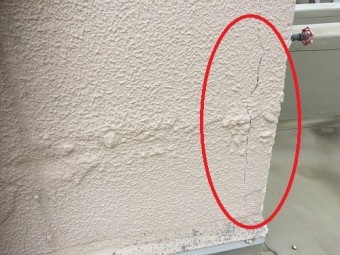 外壁 亀裂 雨漏り