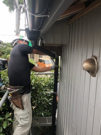 セメント瓦屋根葺き替え工事