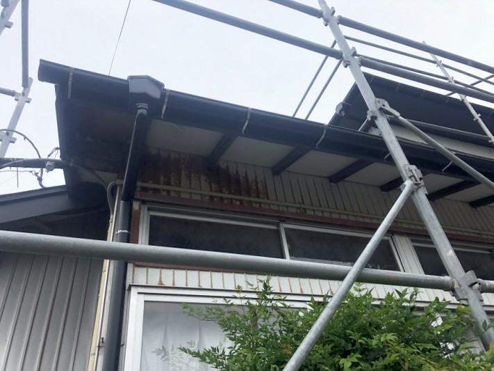 セメント瓦屋根葺き替え工事