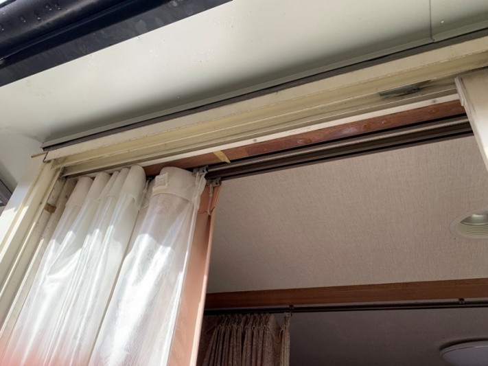 下屋出窓雨漏れ工事