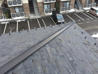 新潟市江南区 スレート屋根 棟板金