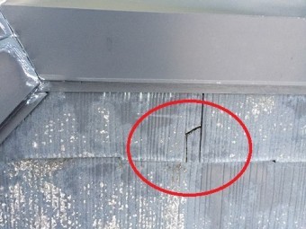 コロニアル 屋根 壊れ 割れ 欠け カバーリング工事