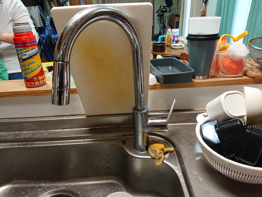 新潟市秋葉区にてキッチン水栓から部品が落下してきたとお問い合わせを頂きました