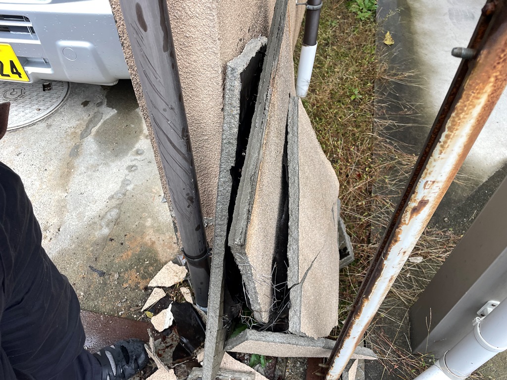 外壁材の剥がれ・落下で現地調査