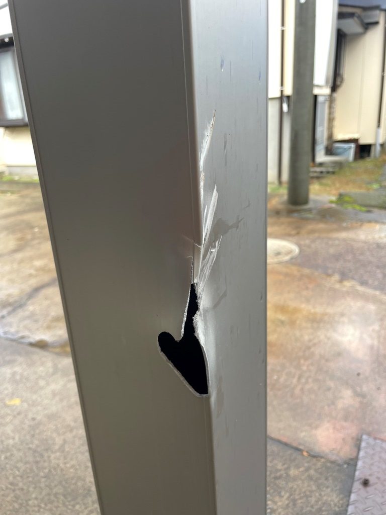 カーポートの脚破損