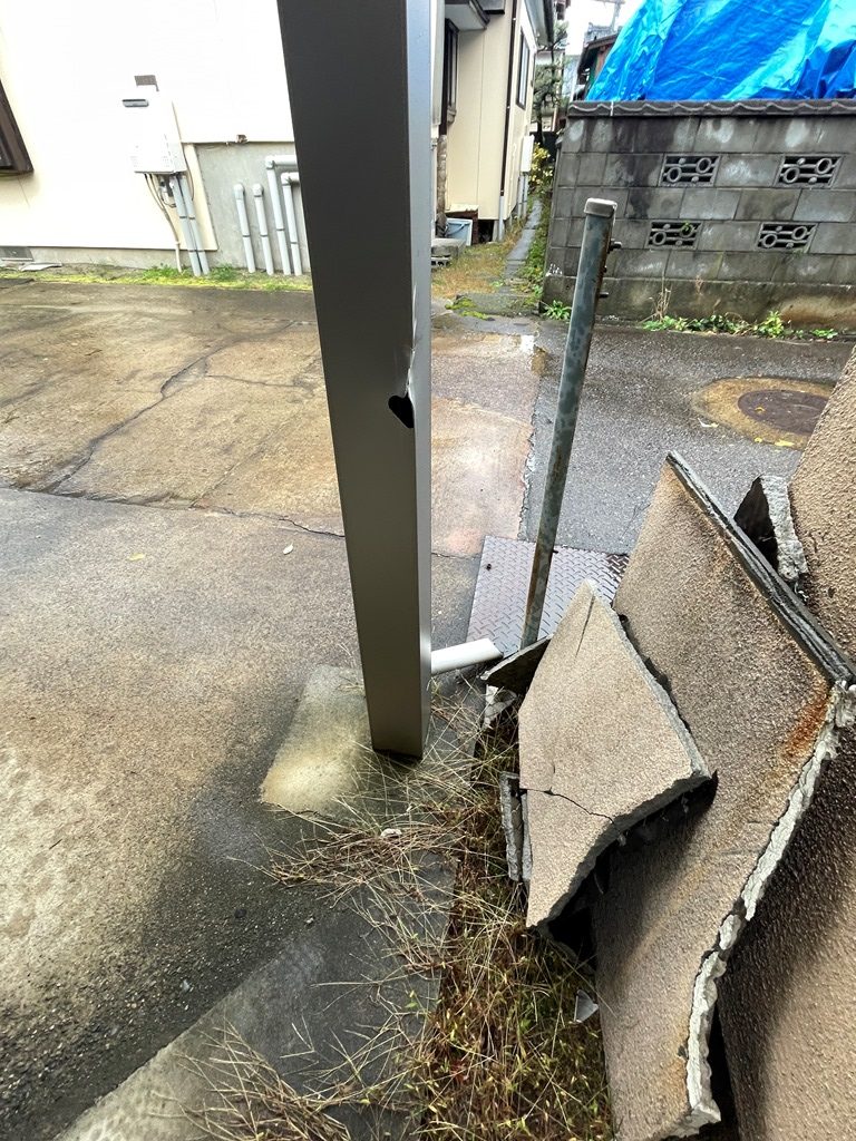 外壁材の剥がれ・落下で現地調査