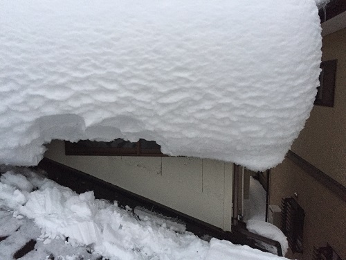 落雪　雪下ろし　屋根
