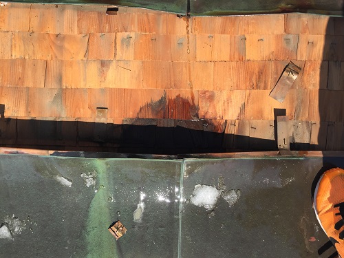 銅板屋根　板金屋根　解体　雨漏り
