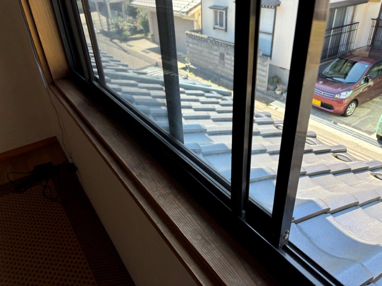 新潟市秋葉区にて窓の動きが悪いとお問い合わせを頂きました