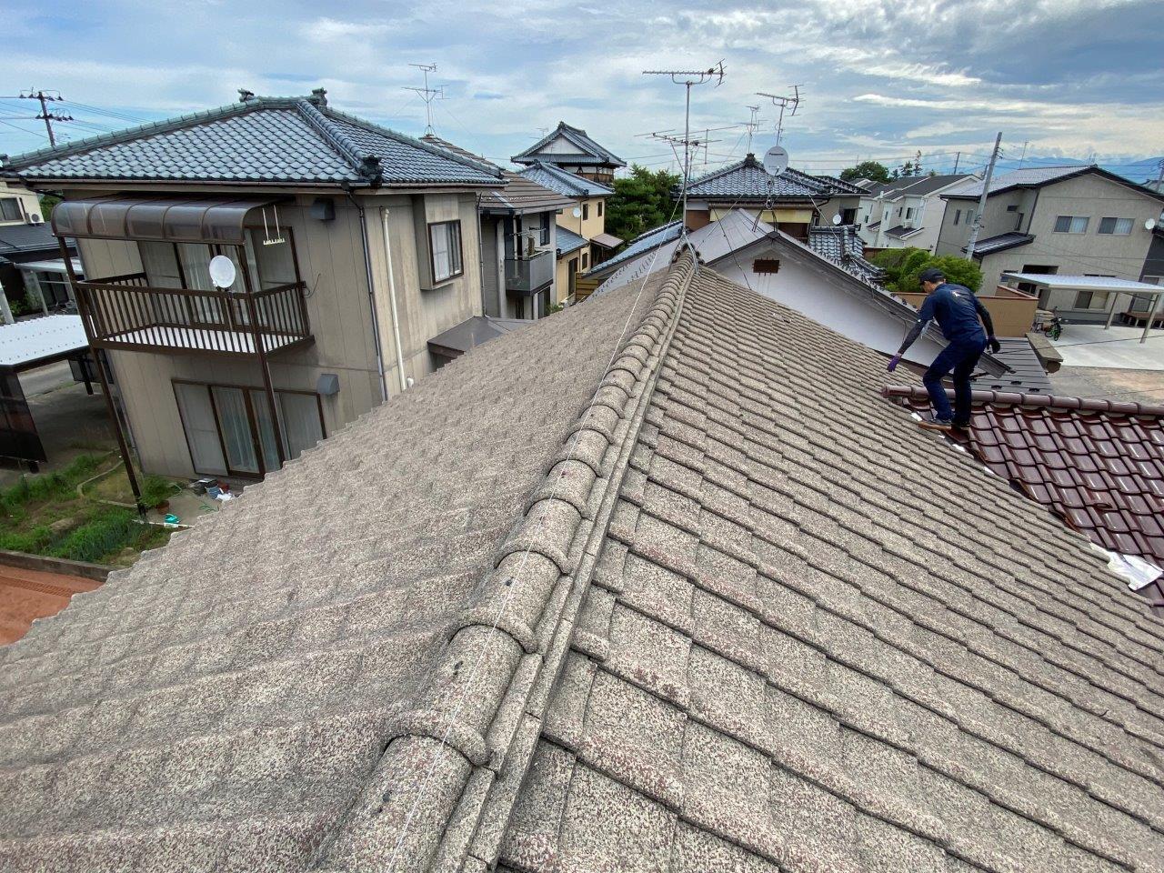 新潟市秋葉区にて築60年の瓦屋根で雨漏れしているため現地調査に伺ってきました