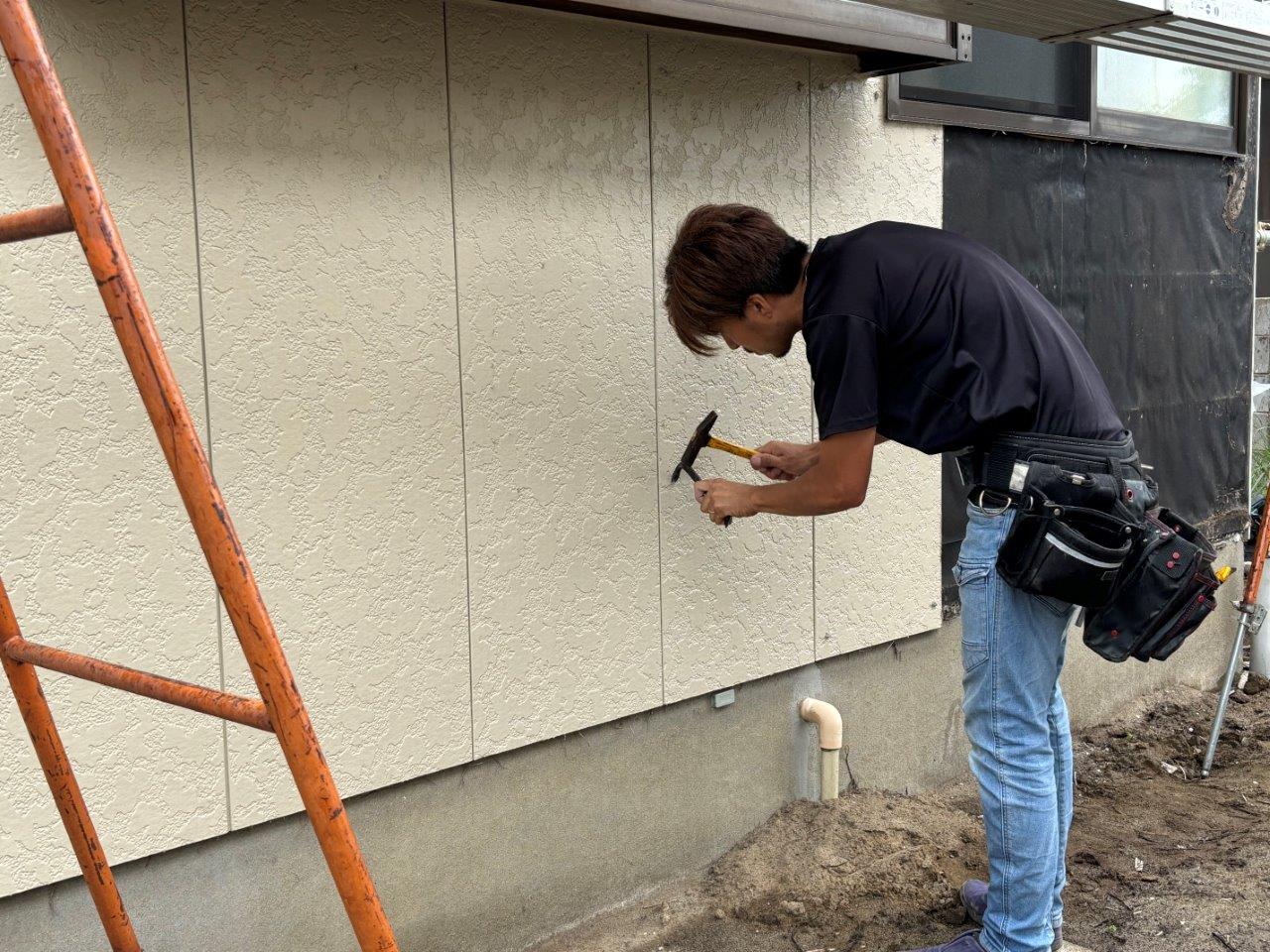 新潟市西区にて外壁張り替え工事を行いました