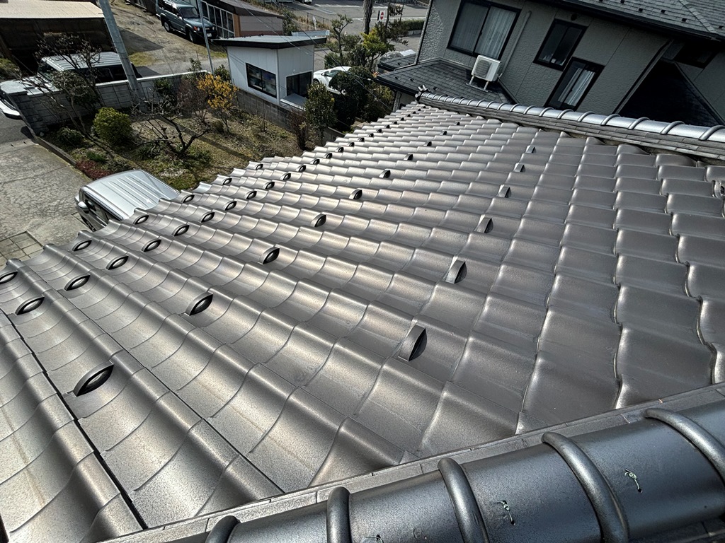 新潟市東区にて瓦屋根で天井から雨漏れしたとお問い合わせを頂きました