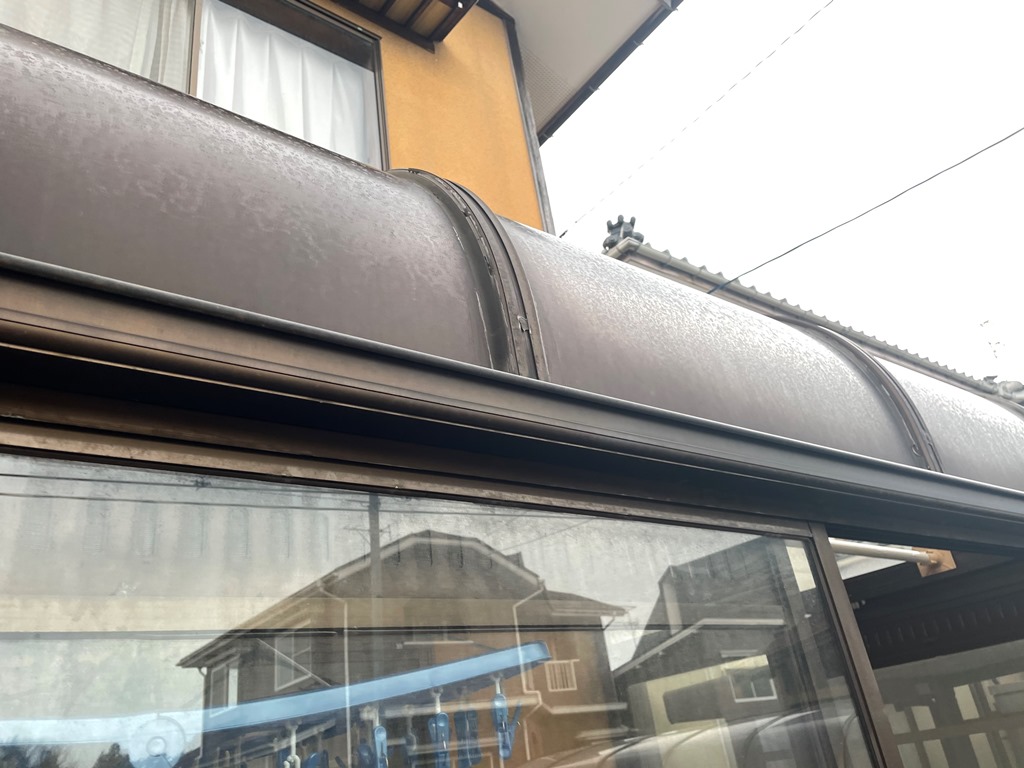 新潟市江南区にてポリカ屋根を修繕したいとお問い合わせを頂きました