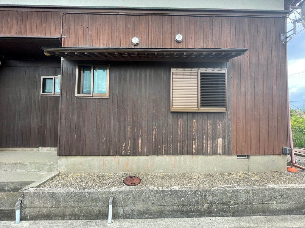 新潟市南区にて外壁一部剥がれてきたので修繕したいとご相談を頂きました　