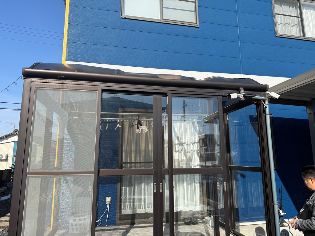 母屋軒先下のサンルーム全景