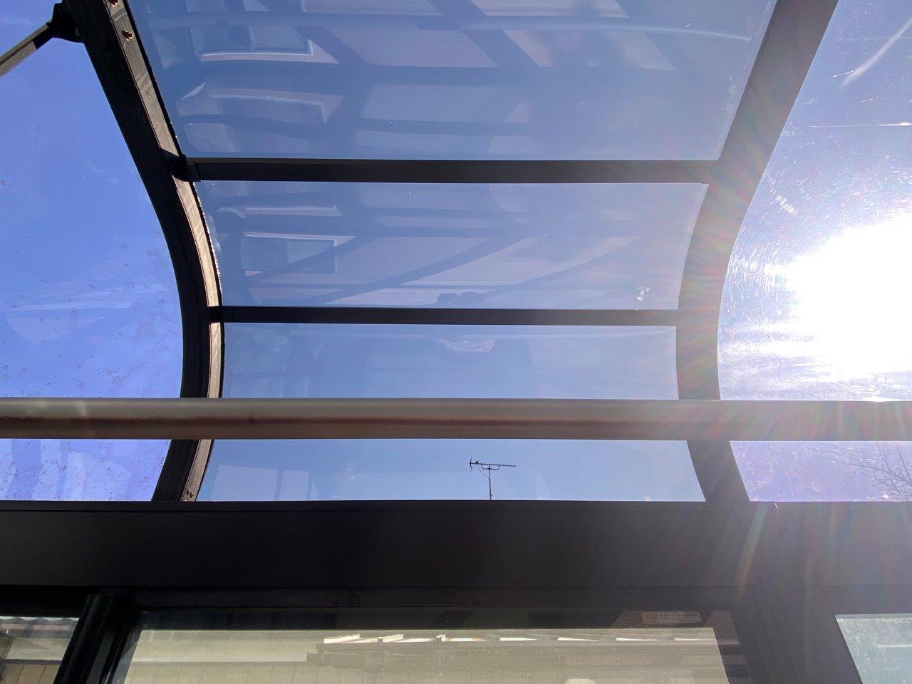 張り替え用ポリカの取り付け準備