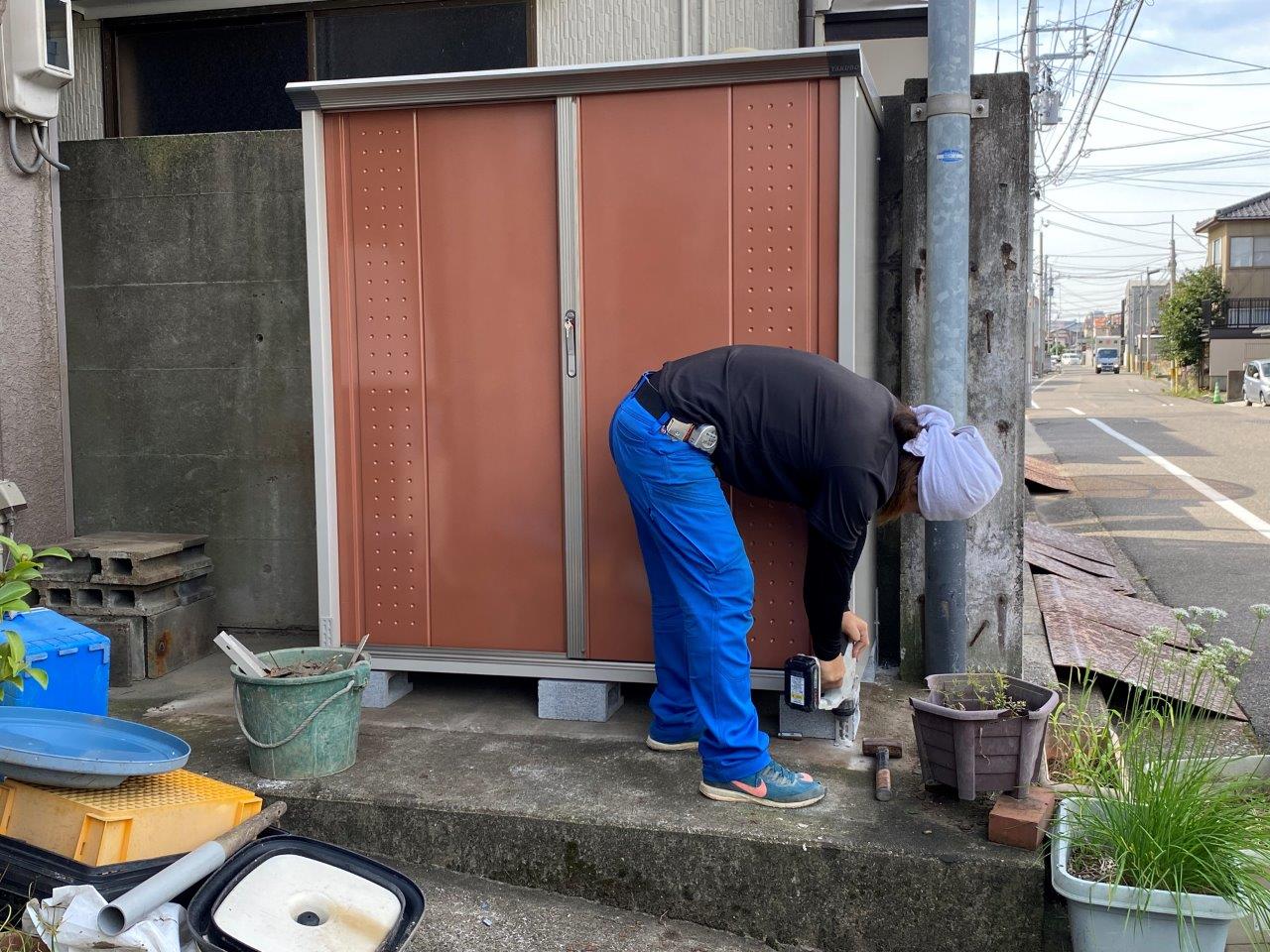 新潟市中央区にてタクボ物置の入れ替え工事を行いました