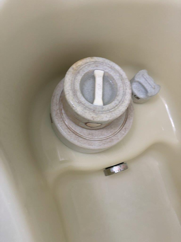 浴室ポップアップ水栓の不具合　現地調査