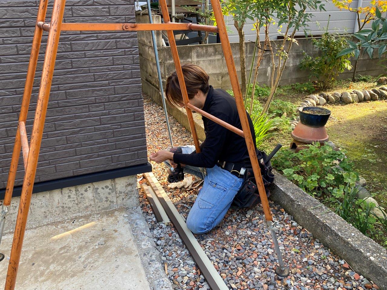 新潟市秋葉区にて物置の解体工事で外壁張り工事を行いました
