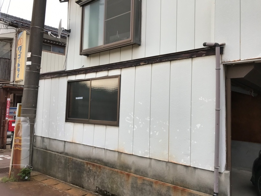 新潟市秋葉区より外壁塗装工事メンテナンスを行いました　