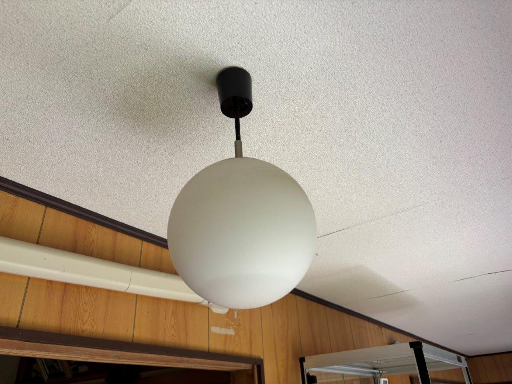縁側天井の照明器具